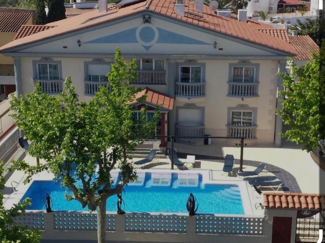 Hotel Portofino By Insidehome Empuriabrava Exterior foto