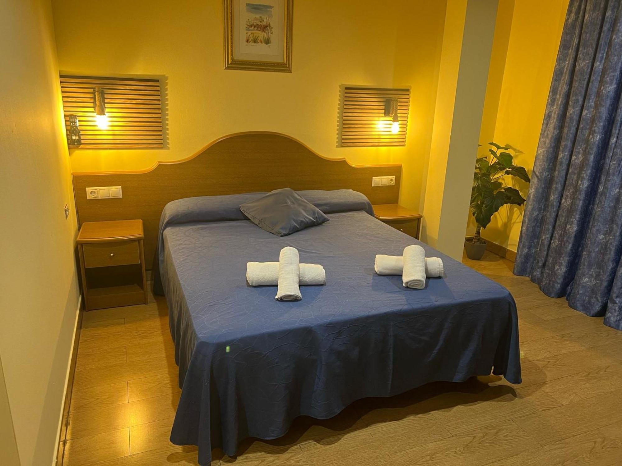 Hotel Portofino By Insidehome Empuriabrava Exterior foto